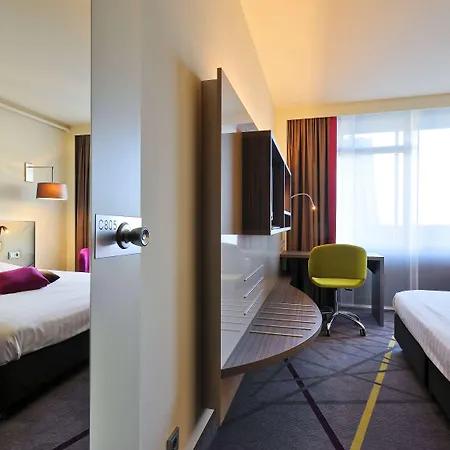 Mercure Hotel Groningen Martiniplaza Exterior photo